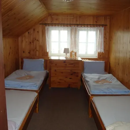 Moravska Bouda Konukevi 3*